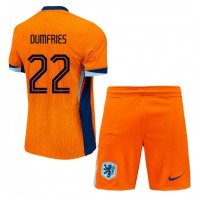 Camiseta Países Bajos Denzel Dumfries #22 Primera Equipación Replica Eurocopa 2024 para niños mangas cortas (+ Pantalones cortos)